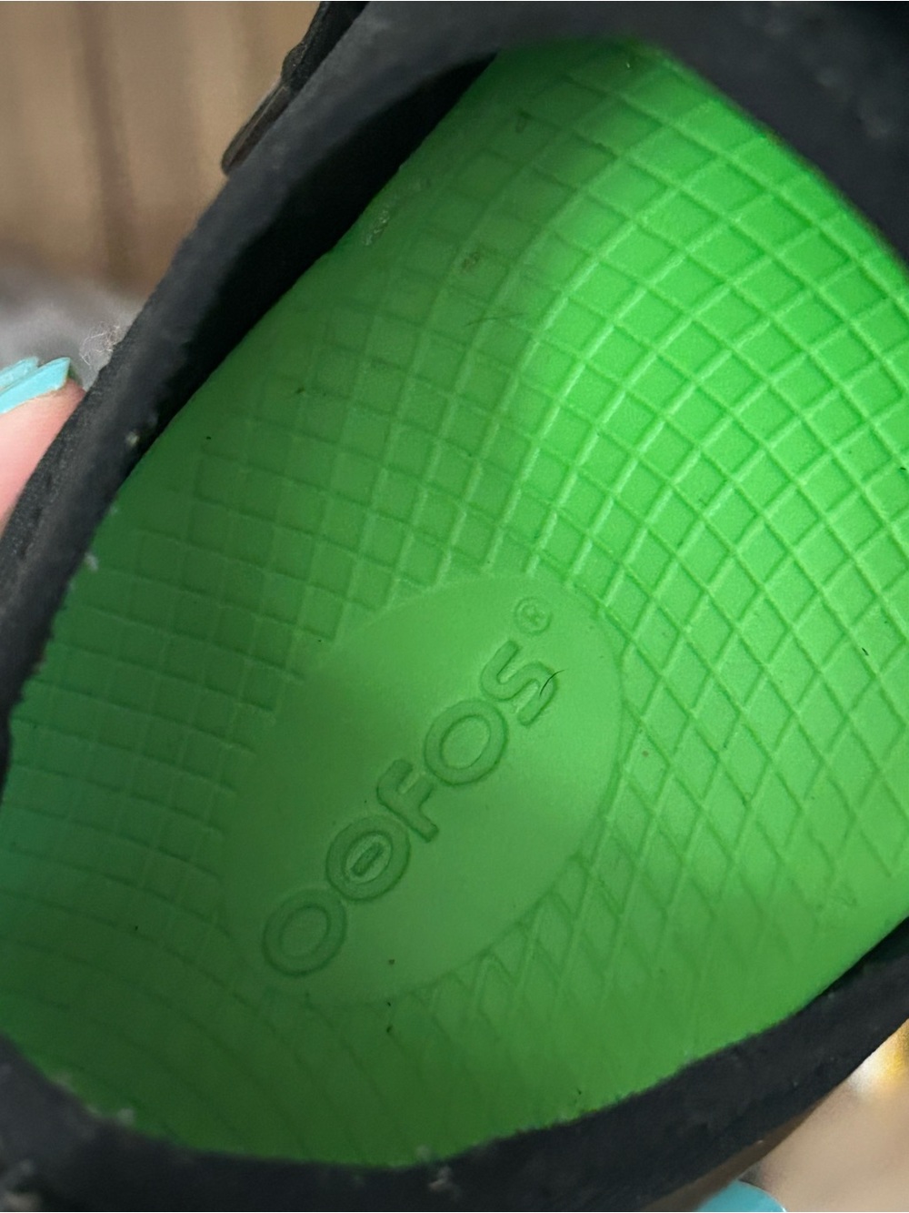 OOFOS Black Shoe with Bright Green Footbed - Picture 2 of 6